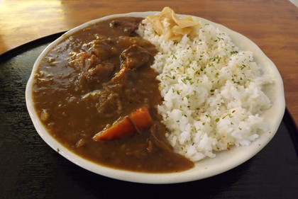 「バニーバンズ」のシチュード・ビーフ・カレー