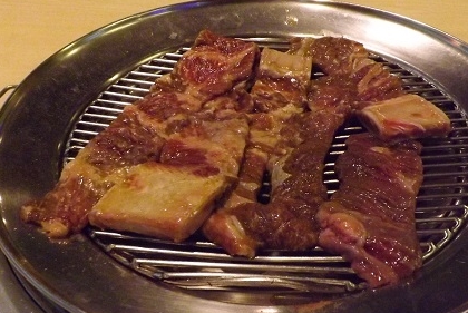 骨付きカルビ