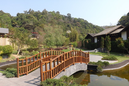 温泉＠モンチャム